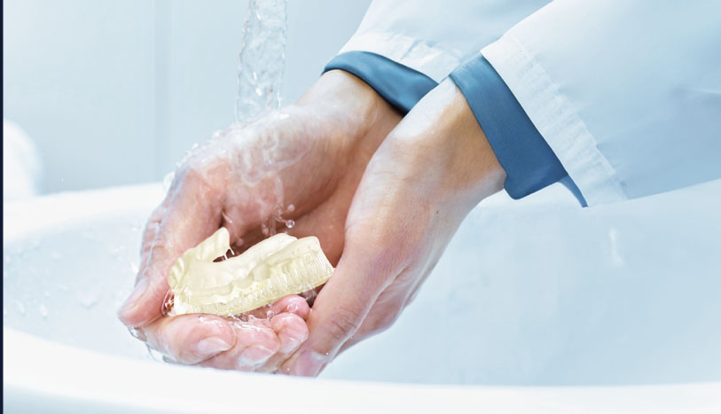 安全で使いやすい水洗式レジン